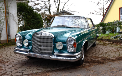 Mercedes Benz W111 220 SEB/C with H license plate Partially restored Owned since 1995 (1965)