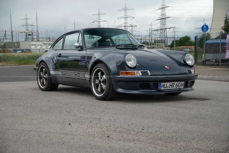 Porsche 911 964 Carrera 4 Backdate (1989), aufwändig neu aufgebaut, Motor revidiert, deutsches Fahrzeug