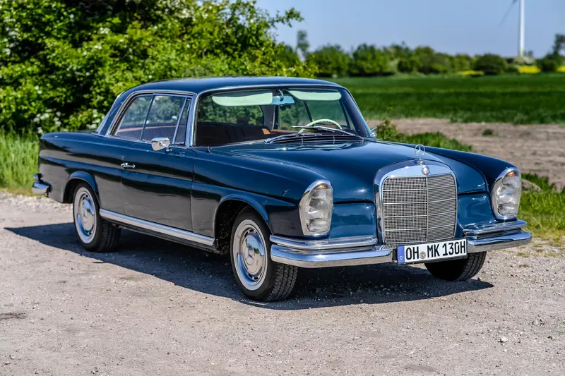 Mercedes Benz W111 220 SEB Coupe aus 3. Hand Restauriert H-Kennzeichen Neuer Motorservice (1962)