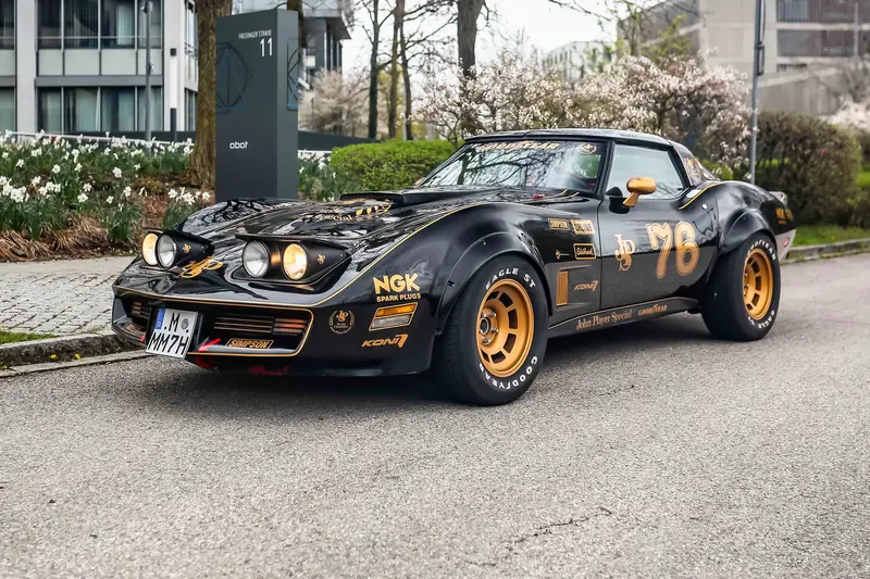 Chevrolet Corvette C3 Targa 5,7-Liter V8 Edelbrock-Rennvergaser Edelstahlauspuff Überrollbügel Note 2+ (1980)