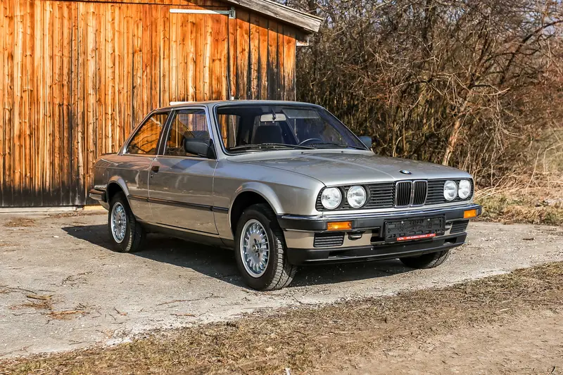 BMW E30 320i Vorserienfahrzeug Note 2+ größtenteils Erstlack 1. Fahrzeugbrief Sammlerfahrzeug (1982)