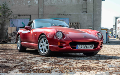 TVR Chimaera 450 V8 RHD with carbon hardtop good condition switch (1997)