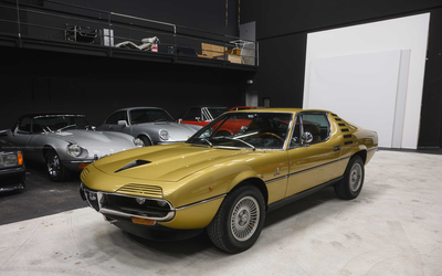 Alfa Romeo Montreal (1977), Note 2, äußerst originaler Zustand, 95% Originallack, ungeschweißt, ausgestellt auf den Klassiker-Tagen Neumünster