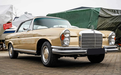 Mercedes-Benz W111 280 SE 3.5 Coupé partially restored Becker Mexico engine overhauls good condition (1971)