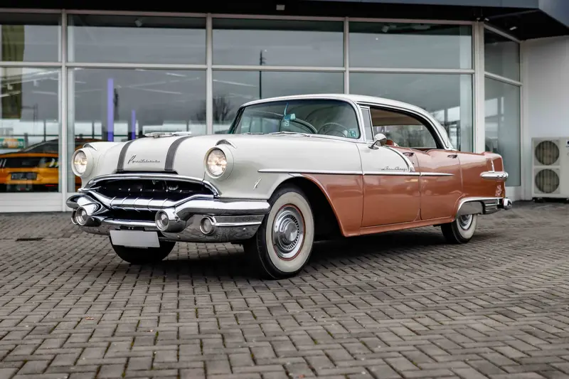 Pontiac Star Chief V8 Catalina Hardtop Twin Ton Color sehr guter Zustand (1956)