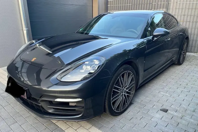 Porsche Panamera (2021)