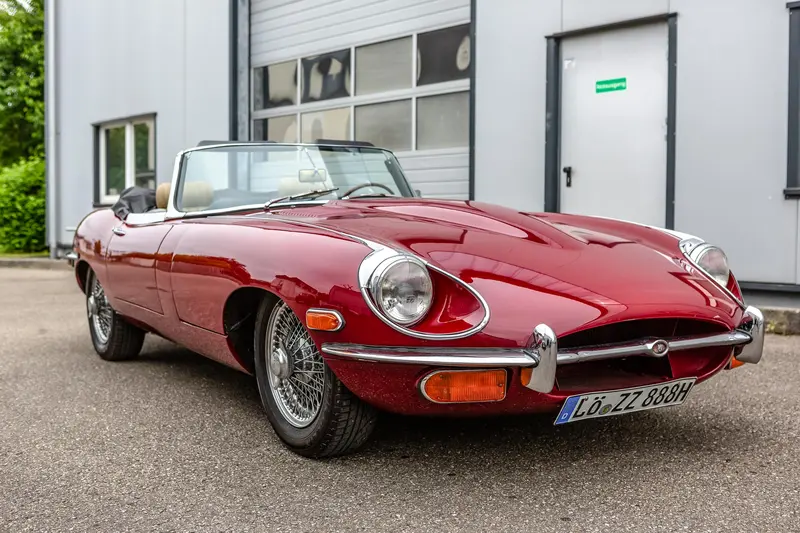 Jaguar E-Type 4.2 Serie 2 Roadster (1970), Wertgutachten Note 2, Akribische Wartung, Motor Revidiert