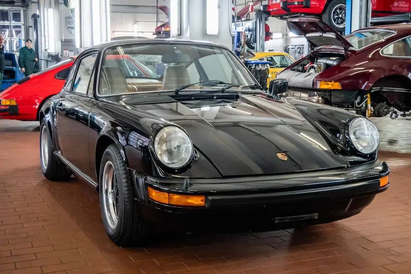 Porsche 911 Carrera 3.0 Coupé 200 PS 1. Lack äußerst seltenes Fahrzeug (1977)