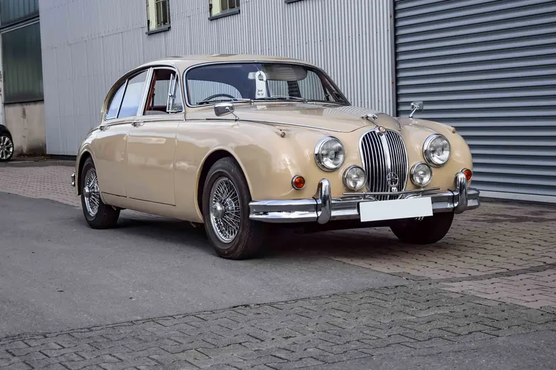 Jaguar Mk II 3.8 einmalig belegbare Historie seit 39 Jahren im Vorbesitz sehr guter Zustand (1966)