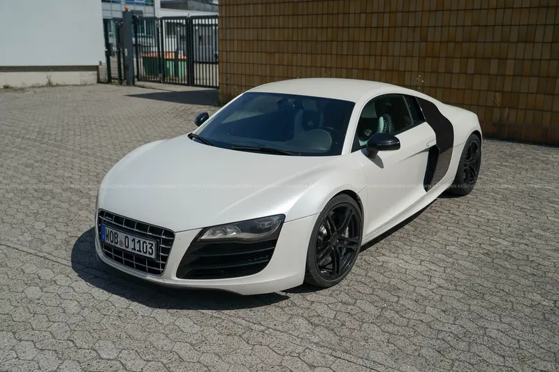Audi R8 Quattro nachvollziehbare Laufleistung, Service durchgeführt, Weiß foliert (2012)