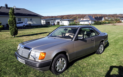 Mercedes W124 300CE (1988)