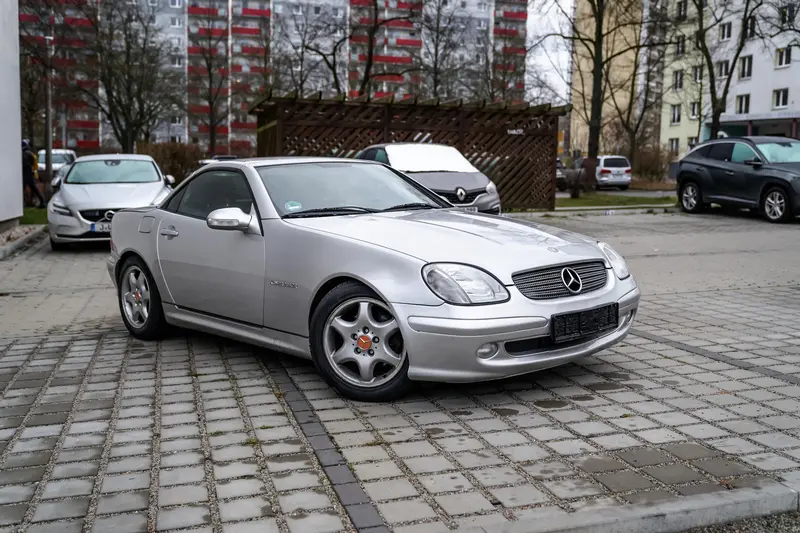 Mercedes Benz SLK R170 200 in silver with sports exhaust sports suspension Current TÜV (2004)