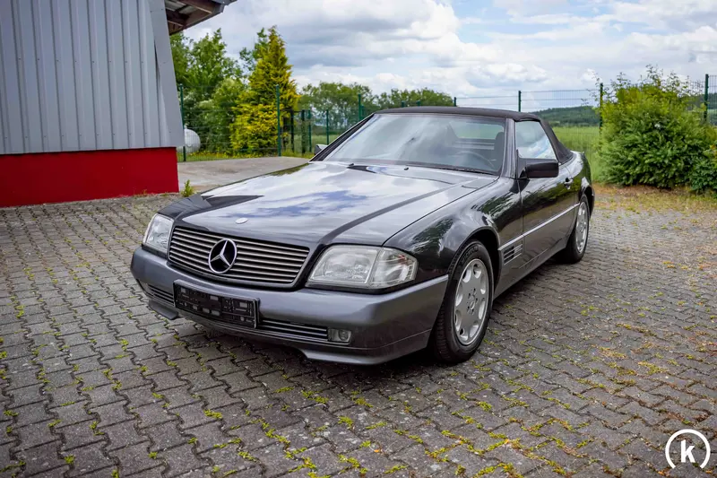 Mercedes-Benz R129 SL320 (1993)