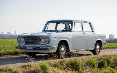 Lancia Fulvia Berlina (1965) mit H-Kennzeichen, italienisches Fahrzeug mit sehr guter Blechsubstanz