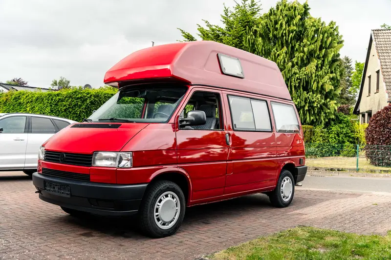 Volkswagen T4 California Westfalia (1992), high roof, newly painted, engine and transmission overhauled, H license plate, expert rating 2+