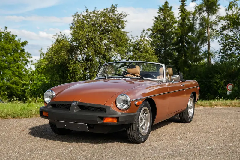MGB Roadster (1980), seit 1997 im Familienbesitz, Wartungsliste ab 2011 vorhanden, Edelstahlauspuffanlage