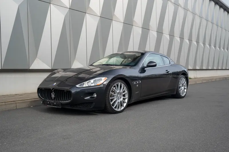 Maserati Granturismo S nachvollziehbare Laufleistung, neuer Service durchgeführt, gepflegter Originalzustand (2010)