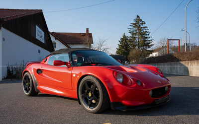Lotus Elise S1 111S (1999), mit 190 PS-Motor aus dem Honda Integra Type R, Sportauspuff