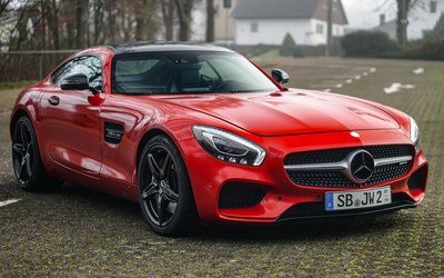 Mercedes-AMG GT C190 2nd hand Red foiled Complete checkbook Accident-free V8 engine With 462 hp Only 51,000 km (2016)