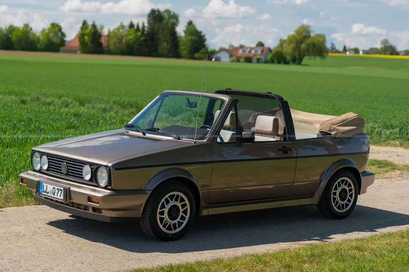 Volkswagen Golf 1 Cabriolet (1989), attraktive Farbkombination, Karosserie restauriert, jährlicher Ölwechsel, 2. Hand