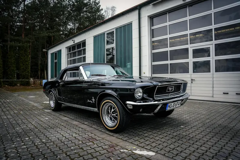 Ford Mustang 289 Cabriolet, Komplett restauriert, Gutachten Note 1, Top Zustand (1968)