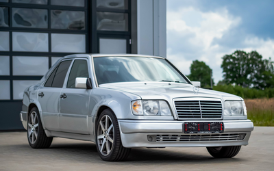 Mercedes-Benz W124 E 500 (1993)