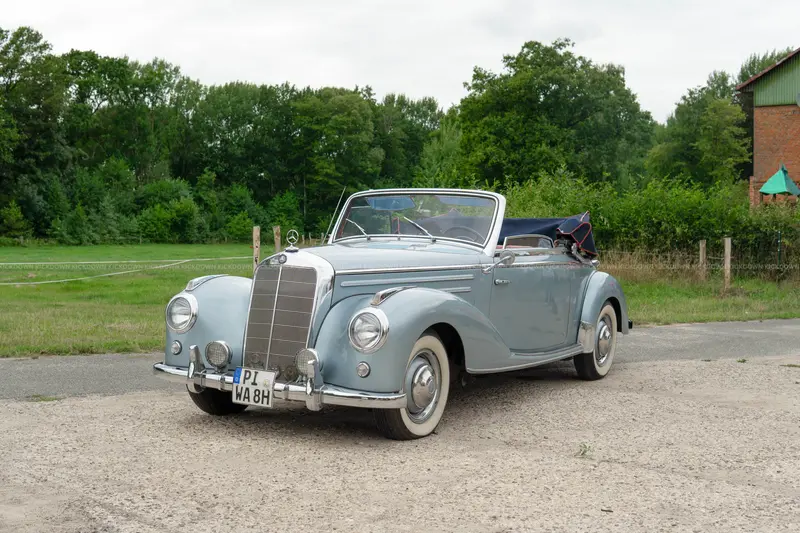 Mercedes Benz 220 Cabrio (1956)