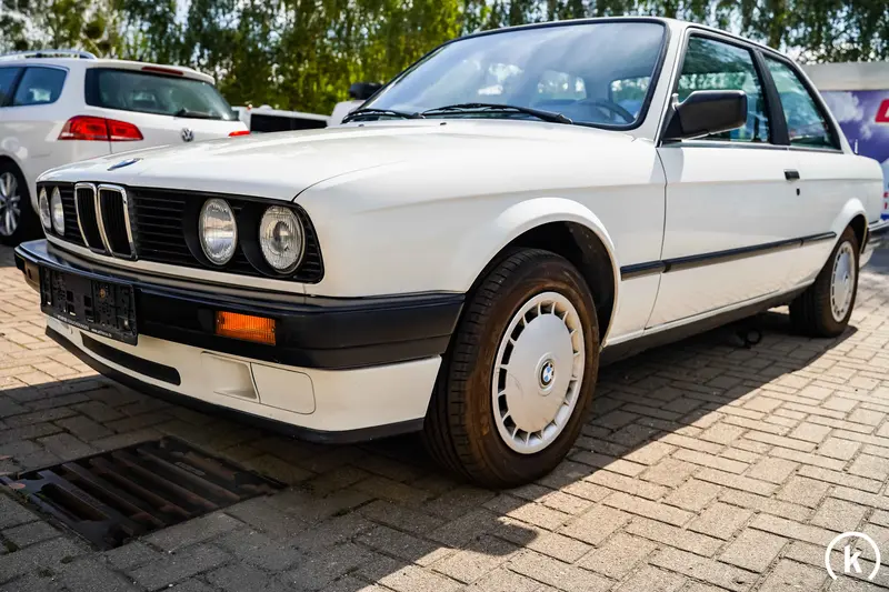 BMW E30 316i Coupé 2nd hand only 78t Km 5-speed very well maintained specimen (1987)