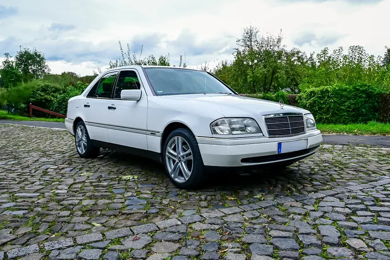 Mercedes Benz C180 Seit 1997 im Familienbesitz Mit Gutachten Umfangreiche Ausstattung (1994)