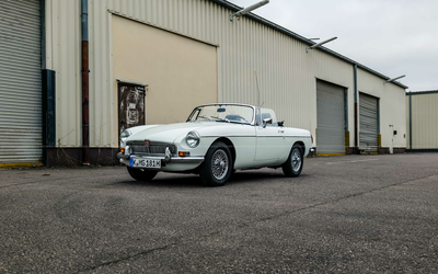 MG MGB 1800 Roadster, sehr gepflegt, 7.500€ investiert, unfallfrei mit H-Kennzeichen (1976)