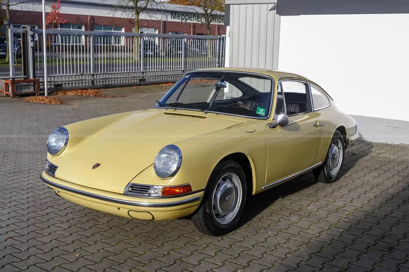 Porsche 912 SWB (1966), frühes Coupé, Komplettrestaurierung bis aufs Blech, erst 142 km seit Fertigstellung