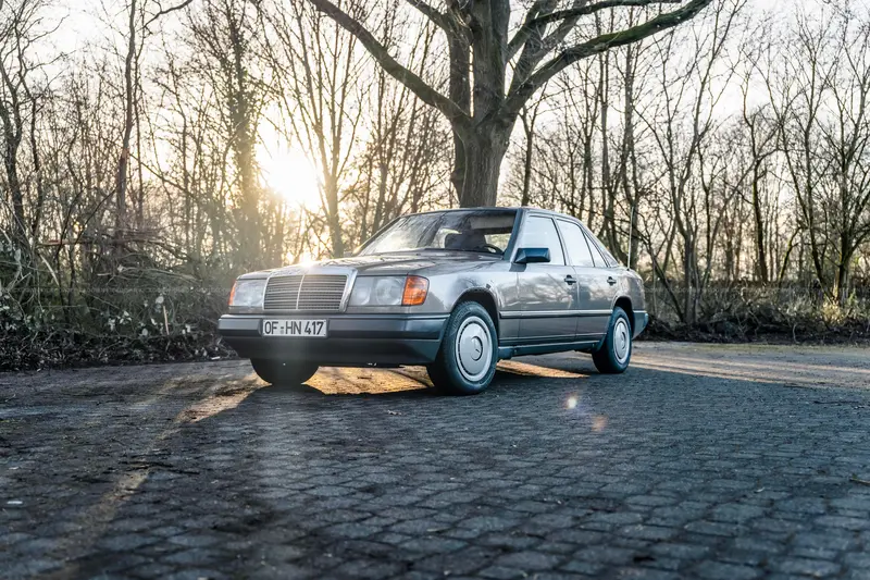 Mercedes Benz W124 230 E aus 2. Hand Erbstück Gutachten Note 2+ (1988)