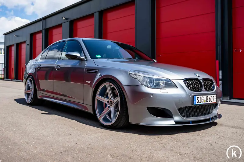 BMW E60 M5 V10 complete checkbook KW variant 3 chassis (2005)