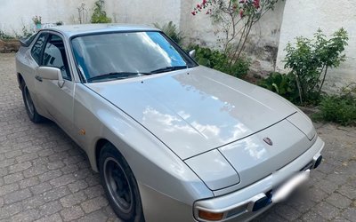 Porsche 944 (1984)