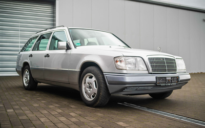 Mercedes-Benz E 220 T W124 aktuelle Hauptuntersuchung Service (1994)