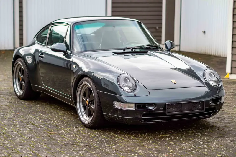Porsche 911 993 Carrera 2 Aventura Grün lückenloses Scheckheft Carbon-Elemente (1995)