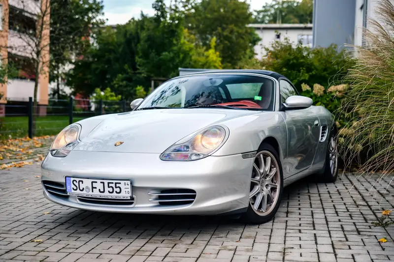 Porsche 986 Boxster S with complete checkbook (2004)