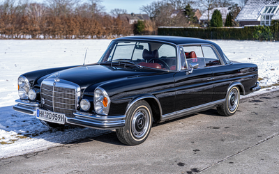 Mercedes Benz W111 280SE 3.5 Coupé (1971) in seltener Farbkombination, Classic Data 2+, sehr gepflegtes Sammlerfahrzeug