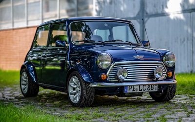Mini Cooper Blue Star 1 of 500 Restored Appraisal Note 2 19.500 € Investments Accident-free Radio New tires and brakes Wooden steering wheel Widened fenders Mid-pipe exhaust (1996)