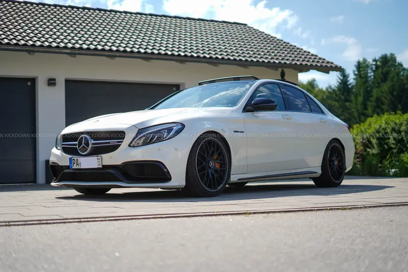 Mercedes-Benz W205 C 63s (2017)