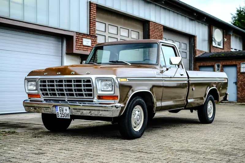Ford F 150 in Braun H-Kennzeichen Wertgutachten Note 2+ (1979)