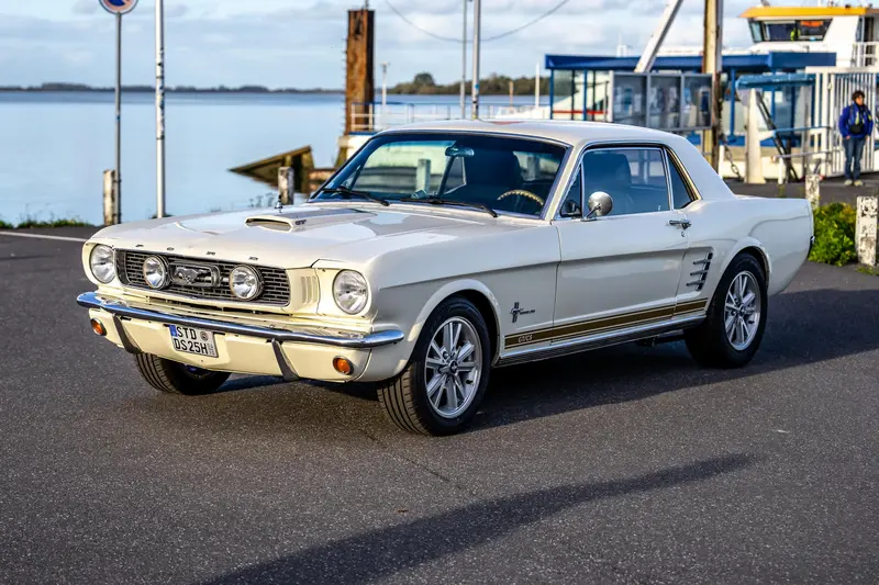 Ford Mustang GT Coupe Restored with New Engine Accident-Free USA Import (1966)
