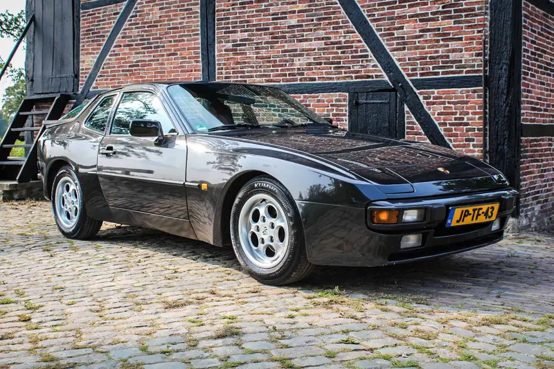 Porsche 944 Automatik Scheckheftgefpflegt (1986)