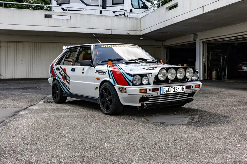 Lancia Delta HF 4WD/ Integrale from 3rd hand racing equipment engine overhauled accident-free (1988)