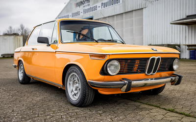 BMW 2002 tii M10 engine 130PS Restored partial leather partial leather (1975)