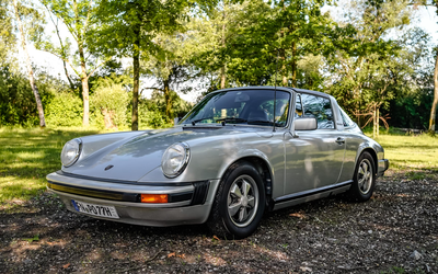 Porsche 911S Targa in Silbermetallic Teilrestauriert Umbau von Einspritzung auf Vergaser (1977)