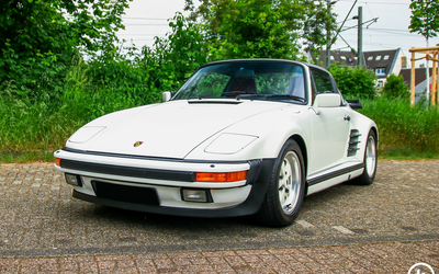 Porsche 911 930 Turbo Targa Slantnose Grand-Prix White Carfax only 28t miles (1987)