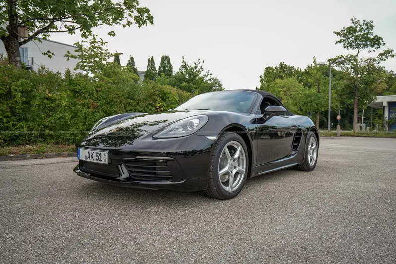Porsche 718 Boxster (2024), neuwertig mit erst 700 Kilometern, 1. Hand