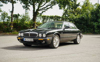 Jaguar XJ8 Executive (1999), umfangreiche Wartungshistorie, stets gepflegtes Fahrzeug