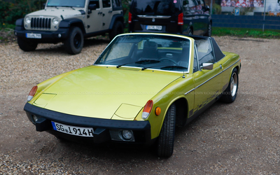 Porsche 914/4 in Saturn Yellow, US import, Weber twin carburetor installed (1974)